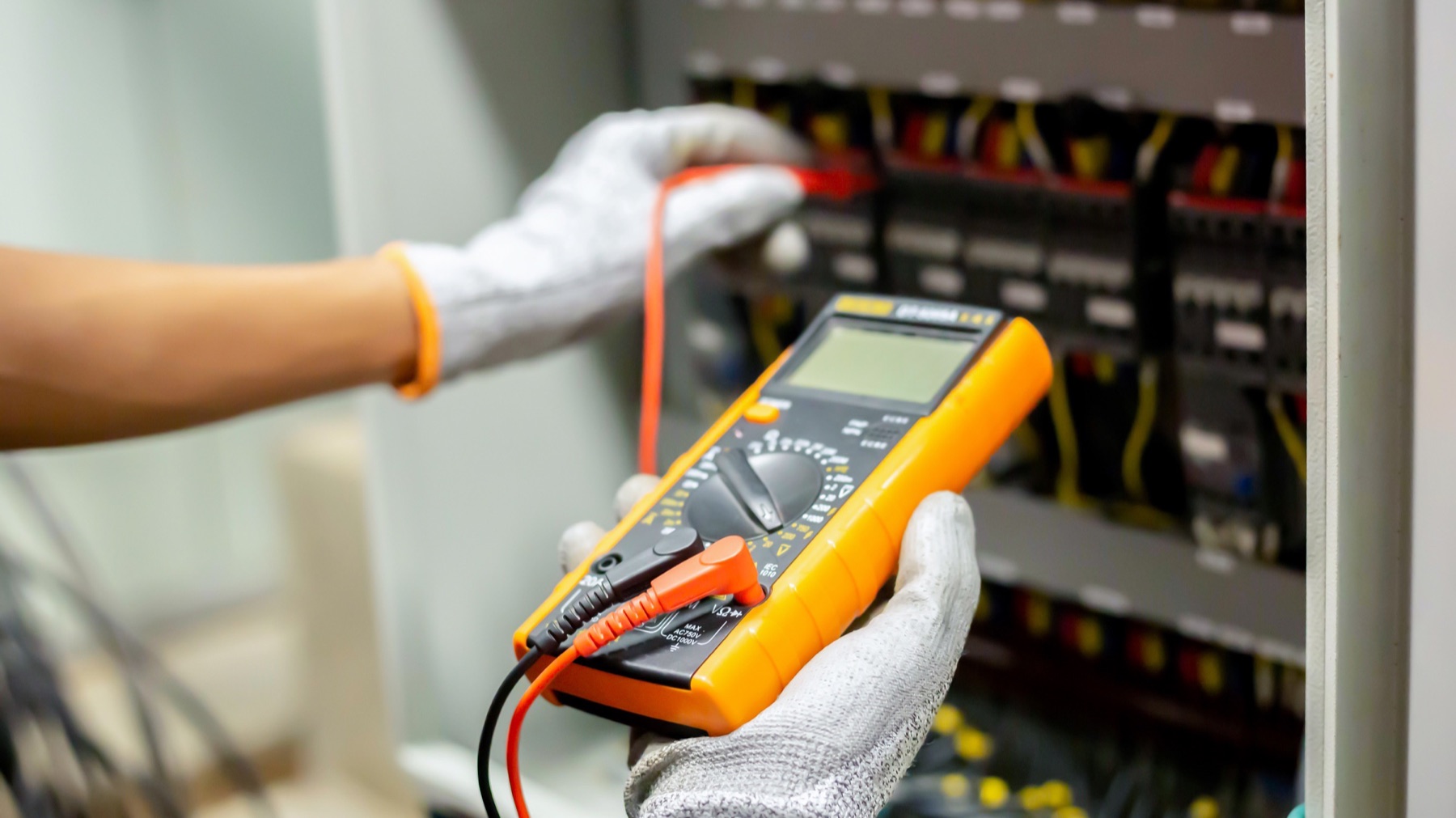 Active Response UK engineer at work